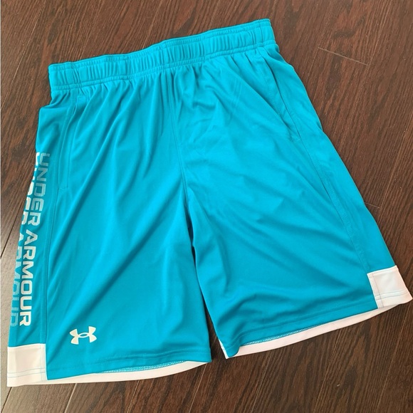 NWT Under Armour boys shorts M/L - Picture 4 of 8